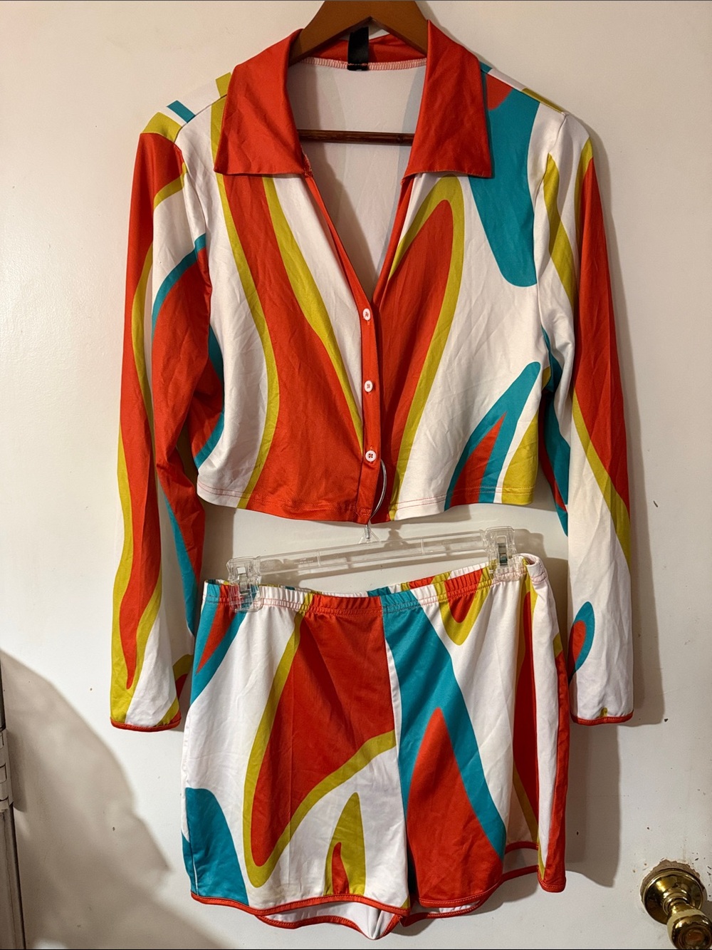SHEIN White Orange Teal & Yellow Wave Print Shorts Set!